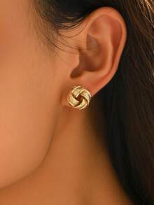 1 Pair Delicate Twisted Knot Wrap Around Earrings, Versatile & Suitable For Daily Wear - Gold - View 3