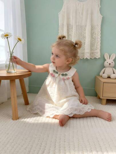 Đầm mùa hè mới cho bé gái kiểu rừng cây ngọt ngào với họa tiết hoa anh đào, cổ áo cài khuy, dáng rộng thoải mái thoáng khí, thiết kế thêu ren, kiểu công chúa tươi tắn, trang phục thường ngày đa năng.