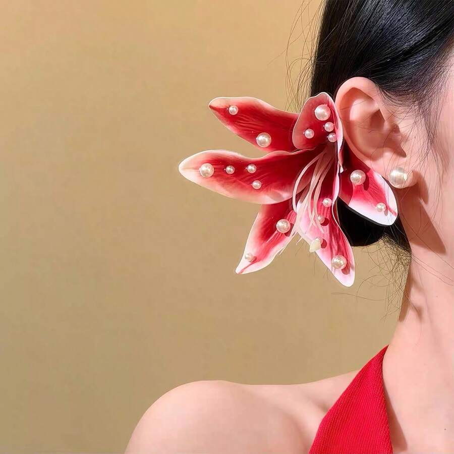 女士优雅清新度假风珍珠红花发夹，适合日常佩戴，居家、学校、海滩、办公室、派对、节日、生日、返校、新年、情人节、母亲节、圣诞节、婚礼、音乐节、毕业典礼、春夏等场合，爪夹式发夹 - 紅色 - 查看 1