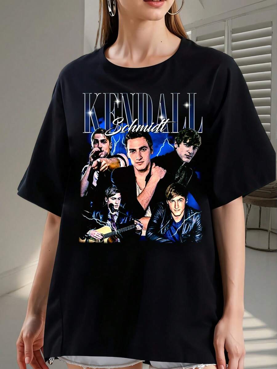Camiseta vintage Kendall Schmidt anos 90, presente perfeito para fãs de Big Time Rush, camiseta unissex estampada 2069 - Feita de puro algodão, macia e respirável, ideal para homens e mulheres. Uma camiseta casual para todas as estações e uma lembrança estilosa. Perfeita para o dia a dia, para entusiastas do streetwear e amantes da música. - Preto - Ver 1