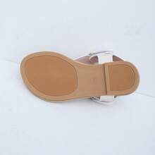 Milky White: Milky White Girls' Thong Sandals, Floral Crystal Princess Shoes, Soft Non-Slip Children's Beach Shoes, Little Girls' Summer Slippers - Beige - View 7