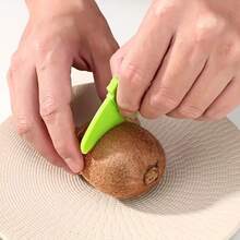 Kiwi Cutter, Kiwi Slicer, Fruit Peeler, Skin Separator, Kitchen Gadget - Green - View 3