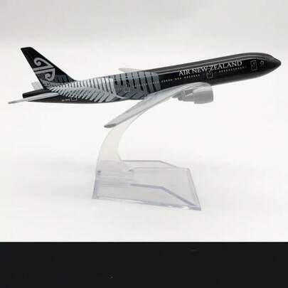 Alloy Aircraft Model, Airline Brands: Saudi, Qatar, New Zealand, UK, Spain, Korea, Vietnam, Singapore, Pakistan, Switzerland, Italy, Japan, Desktop Decor, Birthday/Holiday Gift, Creative