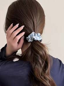 2pcs 100% Mulberry Silk Hair Scrunchies, 22mm, Anti-Wrinkle & Anti-Breakage, Natural Hair Accessories, Fashion Hair Ties, Ponytail Holders, Animal Print - Multicolor - View 5