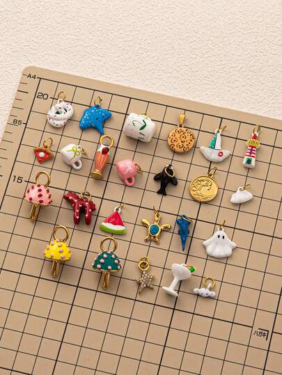 Mặt dây chuyền tráng men họa tiết giọt Dopamine, chất liệu thép không gỉ 18k, với các họa tiết như táo, ma, nấm, bánh quy, bánh ngọt nhỏ, tách trà, nơ, cá voi, cá đuối, kẹo, hải đăng, v.v. Chống thấm nước và chống phai màu, phù hợp cho nữ hoặc các cặp đôi, phụ kiện mặt dây chuyền vòng tay, mặt dây chuyền trang sức, phụ kiện mặt dây chuyền vòng cổ, thiết kế trang sức mùa hè, phụ kiện mặt dây chuyền dây chuyền điện thoại di động, phụ kiện mặt dây chuyền móc khóa.