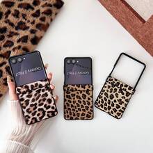 Ốp lưng điện thoại thời trang nữ họa tiết báo đốm, da PU, dạng gập, tương thích với Samsung Galaxy Z Flip 7/6/5/4, bảo vệ bản lề, nhiều màu sắc, bảo vệ toàn diện. - màu nâu - Xem 10