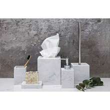 5 Piece Bathroom Accessories Set Complete Faux Marble and White Bathroom Accessory Set Tissue Box Toilet Brush Soap Dish Soap Dispenser Toothbrush Holder - Efecto mármol blanco y gris pálido - Ver 4