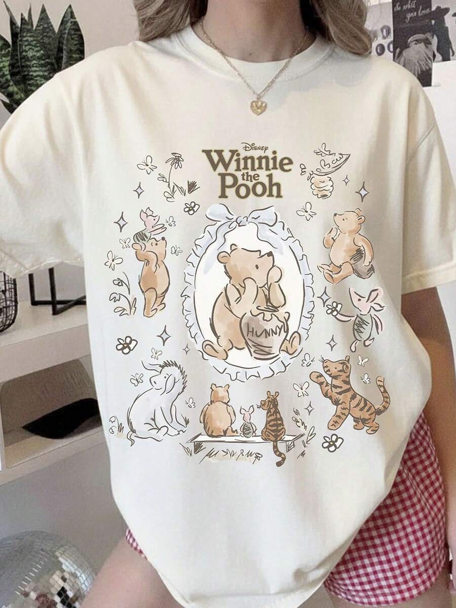 Disney Cartoon Yellow Bear Partner Healing Printed T-Shirt, Suitable For Daily Wear, Easy To Wear In Summer, Micro-Elastic, Soft Round Neck Casual Daily Shirt, Round Neck Summer Sweatshirt, Both Men And Women, Loose Version, Holiday Gifts. - 白色 - 查看 1