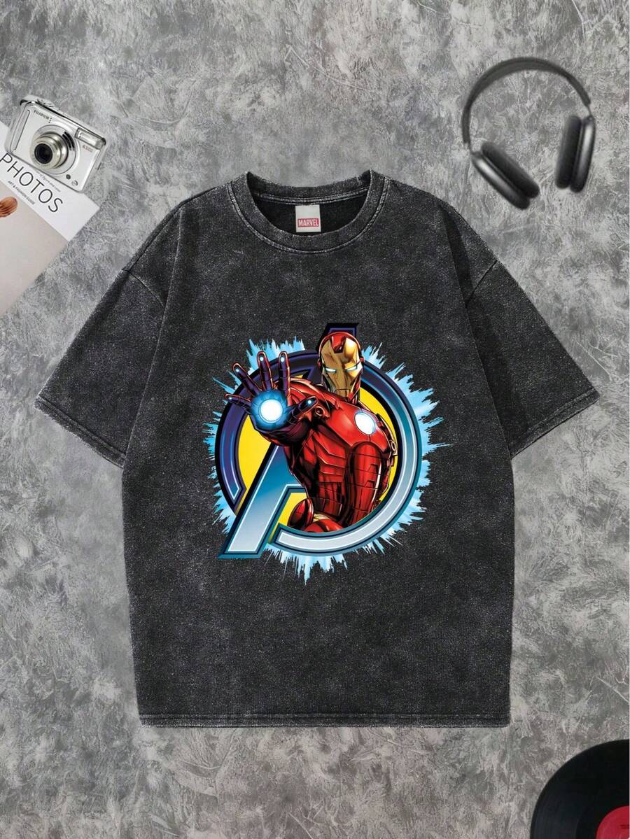 Marvel Áo thun đồng thương hiệu này có thiết kế in hình đồ họa cổ điển. Chiếc áo thun ngắn tay dáng suông, đã qua xử lý giặt này rất thoải mái, đa năng và bền bỉ, hoàn hảo cho trang phục hàng ngày. - màu đen - Xem 1