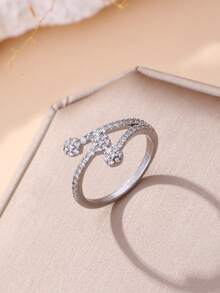 1pc Bohemian Cubic Zirconia Women's Ring, Silver Plated Ring With 3 Flower Design, Paired With Super Shiny Cubic Zirconia, Daily Wear, Valentine's Day Gift, Wedding Ring, Engagement Ring, Ramadan Distribution, Ramadan Cuisine, Eid Al-Fitr Gift, Eid Al-Fitr Giveaway - 3 Flower Rings - View 3