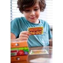 Blue Orange Games Burger lo Antes Posible Juego de Cartas Juego de Fiesta a Juego de Velocidad para familias o niños para 2 a 5 Jugadores. Recomendado para Edades de 7 años en adelante. - como en la foto - Ver 7