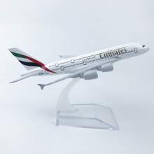 Mô hình máy bay Airbus 747 & 380 kích thước 16cm, lý tưởng cho người sưu tập mô hình máy bay và là lựa chọn quà tặng tuyệt vời cho sinh nhật, ngày lễ và đồ chơi - Bao gồm các hãng hàng không từ châu Á, châu Âu, Ả Rập Xê Út và Boeing 787. - Nhiều màu - Xem 19