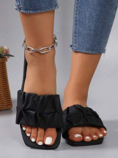 Dép xăng đan đế bằng xếp ly mũi vuông đa năng dành cho nữ cỡ lớn, dép lê đế bằng màu trơn, thích hợp đi biển.