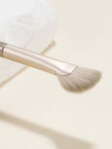 2pcs Fan Makeup Brushes,Half-Fan Nose Contour Brush, Nose-Shadow Brush,Highlight Brush,Angled Nose Contouring Brush, Soft And Portable,Fan Makeup Brush,Professional Highlight Blush Makeup Tools - Multicolor - View 5