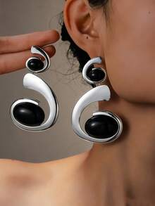 1pc Fashion Geometric Asymmetrical Spiral Asymmetric Black Acrylic Splice Metal Pendant Earrings, Versatile For Daily Wear And Party - Golden Yellow+Black - View 18