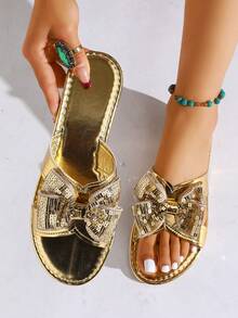 2026 Nuevas sandalias planas para mujer, elegantes sandalias francesas con lazo, zapatillas deslizantes de piel de PU con lazo elegante, adecuadas para primavera, verano y otoño - Dorado - Ver 11