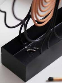 1个壁挂式金属蚊香架，便携式户外驱蚊盒，檀香香炉，多功能庭院蚊香托盘，复古创意金属蚊香炉，适用于室内外/厨房配件/房间装饰/花园/节日必备/家居装饰/复活节 - 彩色 - 查看 8