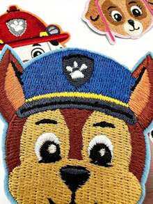 Paw Patrol 6张/套汪汪队立大功系列刺绣贴纸，卡通图案。这些自粘装饰贴纸适用于衣服、包包和鞋子。它们防水且富有创意，非常适合用于服装、牛仔裤、夹克、刺绣贴片、服装贴纸、家居装饰、DIY装饰、背包贴纸、刺绣服装、生日礼物、派对、户外活动和T恤。款式随机。 - 彩色 - 查看 6