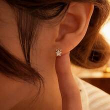 1 Đôi bông tai bạc S925 thiết kế hình ngôi sao đính đá Cubic Zirconia, món quà trang sức sang trọng dành tặng nàng. - Bạc - Xem 4