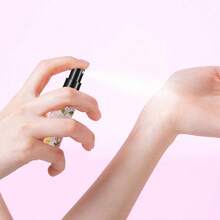 For Butterfly Themed 5ml Perfume Refill Bottle Keychain For Women Travel Portable Cosmetic Spray Container With Bottom Filling System Girls Gift Idea - A - 查看 4