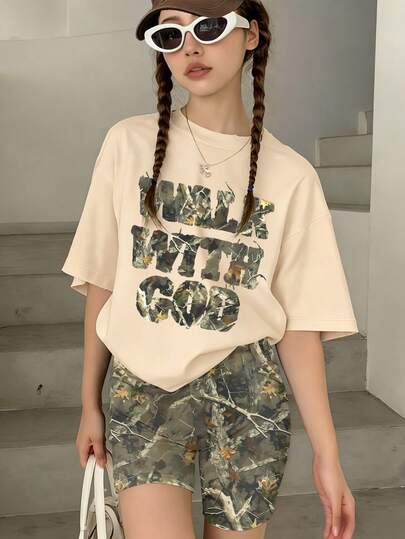 2pcs Girls Casual Set, Loose Camo Letter T-Shirt And Camo Shorts, "Walk With God" Slogan And Leaf Camo Print, Suitable For Back To School, Streetwear And Daily Casual