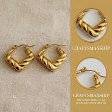 Pendientes cuadrados con un diseño geométrico simple y elegante en oro, que es sustancial y adecuado para que las mujeres los usen a diario - Pendientes - Ver 7