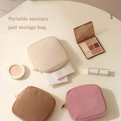 1 Túi đựng băng vệ sinh xách tay - Dung tích lớn & Thiết kế đơn giản, Hoàn hảo cho các bạn gái trong kỳ kinh nguyệt! Túi đựng mỹ phẩm du lịch đa chức năng, ví đựng tiền xu, ví đựng tiền mặt cho các bạn gái tuổi teen. Miệng túi rộng dễ lấy đồ. Túi đựng đồ dễ thương và nhỏ gọn, túi trang điểm và sắp xếp đồ dùng di động dung tích lớn.