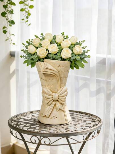 1 chậu hoa trang trí nơ đơn giản, kiểu dáng sách Bắc Âu, thích hợp để trang trí phòng khách, phòng ngủ và ban công.