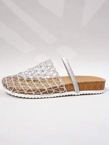 1 Pair Girls Unique Mesh Sandals, Multi-Functional Summer Outdoor Slippers - Silver - View 1