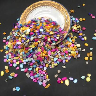 Đá vỏ sò cầu vồng 12g/50g dùng cho nghệ thuật làm móng - Những viên đá phản chiếu rực rỡ với ánh vàng lấp lánh, lý tưởng để tạo ra các thiết kế móng tay riêng, chế tác trang sức và làm nổi bật các dự án trang trí, vật tư làm móng và chất độn khuôn nhựa.