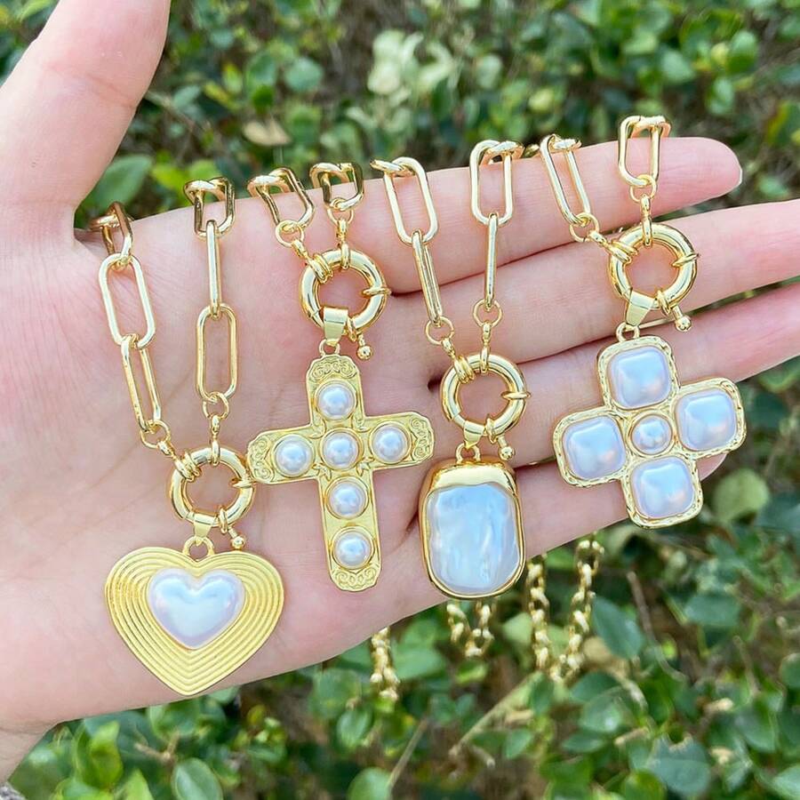 优雅女士大号仿珍珠十字架项链，铜镀金回形针链，个性项链首饰 - 金黃色 - 查看 1