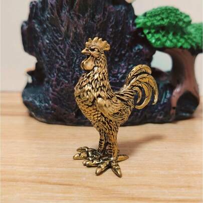 Elegant Brass Rooster Statue - Intricate Golden Animal Decoration For Home, Office Or Gift, Detailed Feathers And Comb, Rustic Table Display