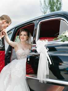 1/4 piezas Grandes lazos para bancos de boda con largas colas de tul, decoraciones para sillas de iglesia, pasillos, decoración de autos de boda, lazos grandes para ducha nupcial, recepción, cumpleaños, aniversario (Blanco) - A - Ver 4