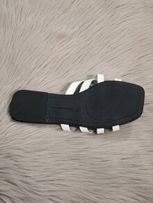 Women's Fashion Flat Sandals, Black Non-Slip Beach Slippers, White Flat Sandals, Elegant European And American One-Piece Leather Slippers - White - View 6