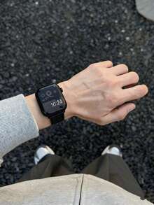 1 件装装饰性时尚优雅纤薄皮革表带，兼容 ，金色、银色、万圣节黑色吊坠，运动纤薄款，尺寸 38mm、40mm、41mm、42mm、44mm、45mm、46mm、49mm，兼容 Ultra 10/9/8/7/6/5/4/3/2/1 SE 系列。 - 黑色 - 查看 4