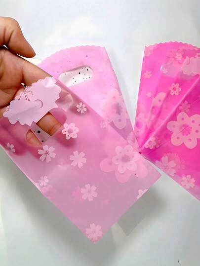 50pcs Pink Floral Pattern Mini Jewelry Pouches, Suitable For Earrings And Hair Accessories Small Shopping Bags, Perfect For Boutique Promotions And Gift Packaging, Mini Plastic Gift Bags With Handles, Purple Floral Design, Suitable For Party, Jewelry And Gift Packaging, Valentine's Day Decor, Valentine's Day Gift Bags, Back To School Season, Valentine's Day