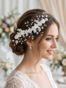 1件手工制作优雅白色软陶瓷花朵、珍珠和水晶发梳，新娘婚礼发饰 - 銀色 - 查看 6