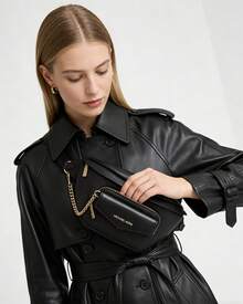 Michael Kors Túi đeo hông thời trang MK Maisie, túi đeo thắt lưng nữ, túi đeo chéo, túi đeo ngực, túi đeo vai, túi du lịch. - màu đen - Xem 2