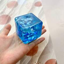 1个麦芽糖雪花造型挤压减压玩具，逼真立方体造型，慢回弹指尖玩具，用于缓解压力和挤压，方形挤压乐趣，生日礼物，圣诞礼物，完美礼物 - 彩色 - 查看 6