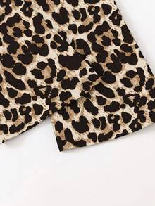 两件套豹纹美学套装，卡通女孩与豹纹图案，上衣和裤子套装，适合休闲聚会、放松和日常穿着。 - 杏色 - 查看 7