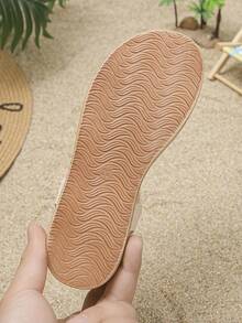 1 Pair Girls' Summer Sandals, Fashionable Minimalist Slip-On Beach Vacation Platform Wedge Thong Sandals - Beige - View 7