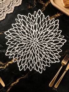 15-Inch Gold Flower Placemat, PVC Material, 3.9-Inch Hollow Flower Coaster, Washable, Easy To Clean, Wipe-Able, Non-Slip, Heat-Resistant, Suitable For Room Decor, Dining Table Decor, Home Decor, Ideal For Holidays, Parties, Birthdays, Weddings, Valentine's Day Decorations - Multicolor - View 9