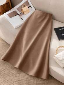 Elegant Satin Midi Skirt With Flowing Drape – High Waist - 棕色 - 查看 3