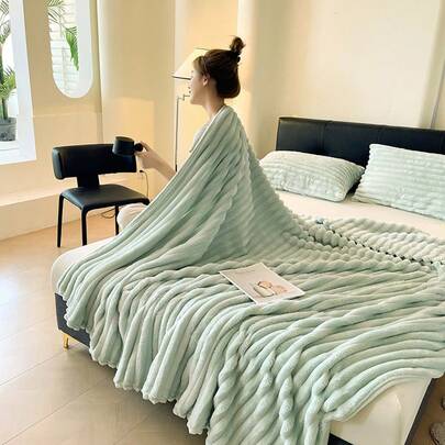 Super Soft Large Striped Throw Blanket, Wide Striped Faux Fur Plush Blanket, Pink Bedroom Decor Blanket, Milk Plush Halloween Easter Flannel Throw, Nap Blanket For Office, Christmas, Camping, Sofa - Multifunctional Polyester Bedspread, Perfect Christmas Gift