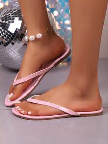 女童新款时尚亮粉色人字拖，光泽人字拖凉鞋，休闲平底沙滩拖鞋，简约百搭凉鞋，沙滩度假人字拖，日常通勤人字拖 - 粉色 - 查看 4