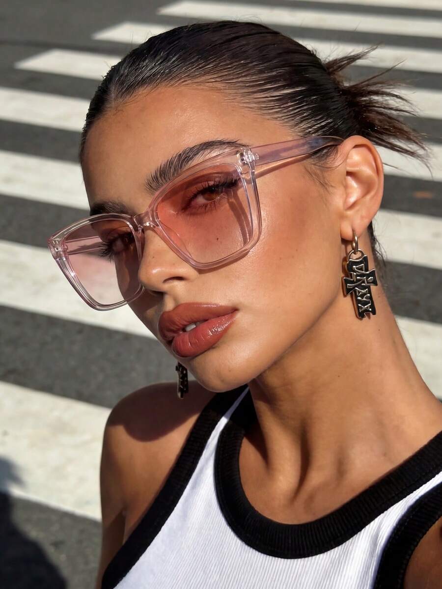 1 Pair Women's Cat Eye Fashion Cute Pink Sunglasses, Minimalist Preppy Style, Suitable For Daily Use, Ideal Gift For Friends And Students, Creating A Casual Summer Beach Vacation And Outdoor Travel Atmosphere - Pink - View 1