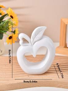 Escultura de resina con forma de manzana en blanco y negro - Diseño de corazón hueco con acabado mate, adecuado para colocar en estantes de la sala de estar, escritorios y tocadores del dormitorio para agregar un ambiente elegante y moderno, una pieza de decoración del hogar popular y un excelente regalo de inauguración de la casa - Multicolor - Ver 8