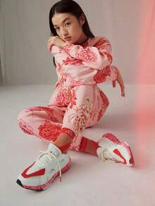 Adidas 阿迪达斯 ULTRABOOST 22 CNY 跑步鞋，舒适跑步之选 - 白色 - 查看 1