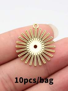 10个29x26毫米圆形几何太阳形状吊坠，适用于DIY珠宝制作，如项链、钥匙扣、手机链、手链等，手工工艺品制作配件 - 太陽 - 查看 12