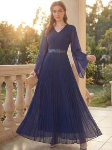 Elegant Women's Long Sleeve V-Neck Long Pleated Dress With Belted Detail, Flared Hem Woven Fabric Gown - Royal Blue - View 4